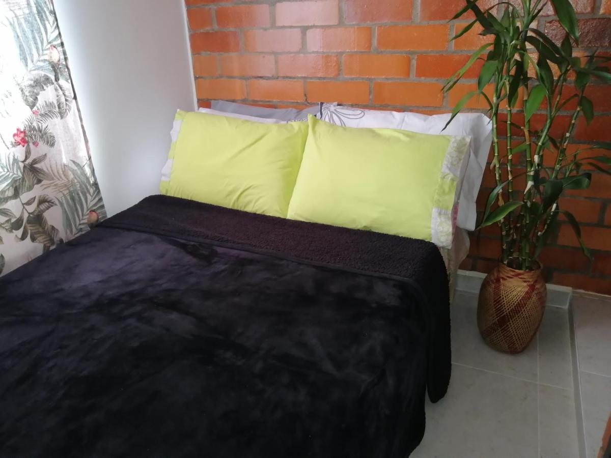 Coffee Flores Gabriel Apartment ซาเลนโต ภายนอก รูปภาพ